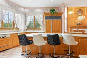 N78W13031 Country Club Ct, Menomonee Falls, WI 53051 - Photo 23
