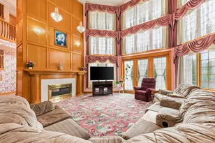 N78W13031 Country Club Ct, Menomonee Falls, WI 53051 - Photo 11