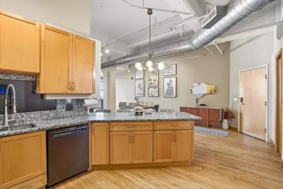 730 N Plankinton Ave #7A, Milwaukee, WI 53203 - Photo 11