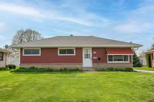 W149N8153 Winchester St, Menomonee Falls, WI 53051 - Photo 1