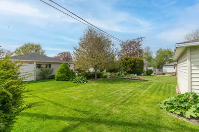 W149N8153  Winchester St, Menomonee Falls, WI 53051 - Photo 9