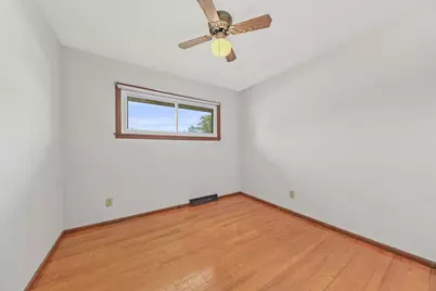 W149N8153  Winchester St, Menomonee Falls, WI 53051 - Photo 19