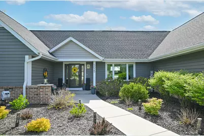 5025  Riverside Rd, Racine, WI 53185 - Photo 9