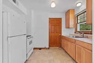 4108 N Bartlett Ave, Shorewood, WI 53211 - Photo 9