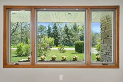 W172N9751  Division Rd, Germantown, WI 53022 - Photo 5
