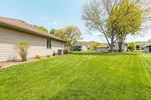 2723 Meadow Lark Ln, Holmen, WI 54636 - Photo 41