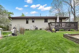 4953 Lake Dr, West Bend, WI 53095 - Photo 19