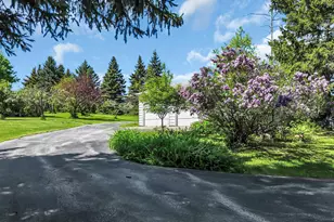 2901 W Forest Hill Ave, Franklin, WI 53132 - Photo 5