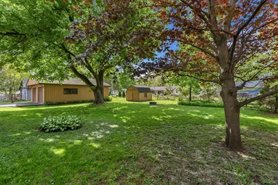 409  Breezy St, Delavan, WI 53115 - Photo 33