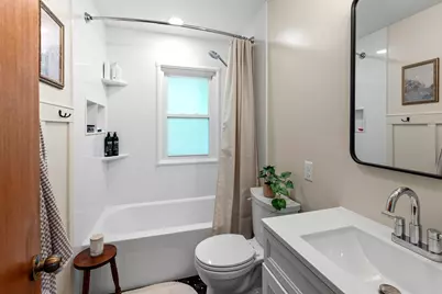 409  Breezy St, Delavan, WI 53115 - Photo 17
