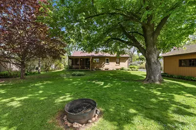 409  Breezy St, Delavan, WI 53115 - Photo 35