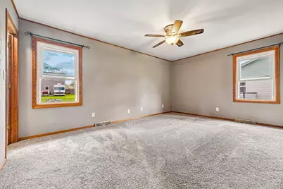 W163N10528  Ridgeview Ln, Germantown, WI 53022 - Photo 23