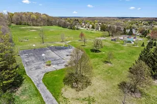 1015 Squire Ln, West Bend, WI 53090 - Photo 39