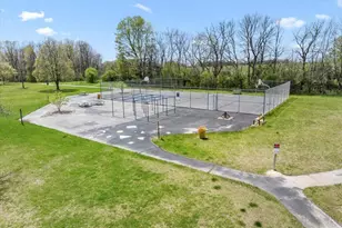 1015 Squire Ln, West Bend, WI 53090 - Photo 41