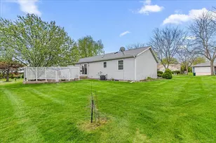 1015 Squire Ln, West Bend, WI 53090 - Photo 29