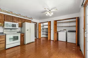 1015 Squire Ln, West Bend, WI 53090 - Photo 11