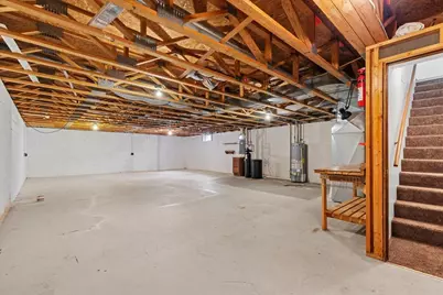 1015  Squire Ln, West Bend, WI 53090 - Photo 25