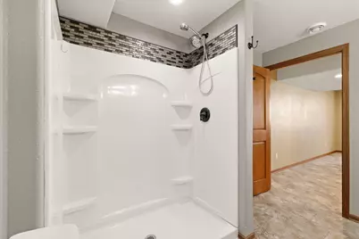 1360  Foxwood Pass, Oconomowoc, WI 53066 - Photo 41