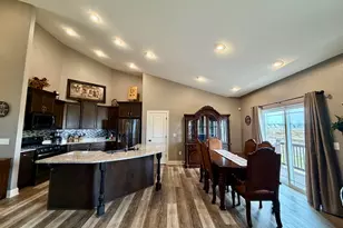 1360 Foxwood Pass, Oconomowoc, WI 53066 - Photo 45