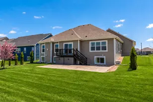 1360 Foxwood Pass, Oconomowoc, WI 53066 - Photo 3
