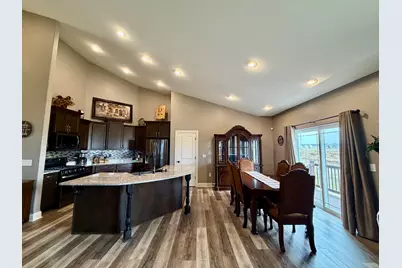 1360  Foxwood Pass, Oconomowoc, WI 53066 - Photo 13