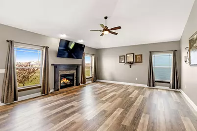 1360  Foxwood Pass, Oconomowoc, WI 53066 - Photo 25