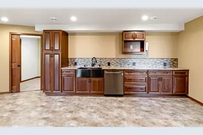 1360  Foxwood Pass, Oconomowoc, WI 53066 - Photo 37