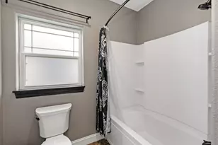 1360 Foxwood Pass, Oconomowoc, WI 53066 - Photo 25