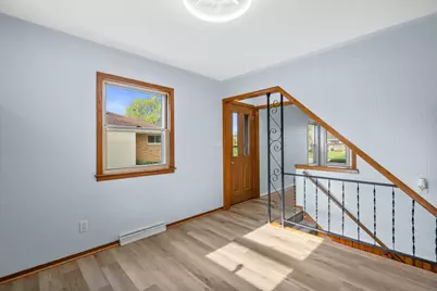 W150N8180  Manhatten Dr, Menomonee Falls, WI 53051 - Photo 11