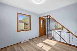 W150N8180 Manhattan Dr, Menomonee Falls, WI 53051 - Photo 11