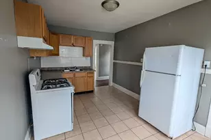 3010 17th St, Racine, WI 53405 - Photo 3