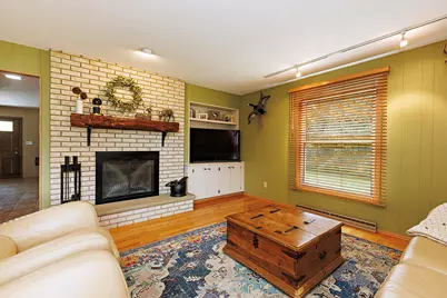 4  Cherrywood Ct, Racine, WI 53402 - Photo 17