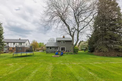 4  Cherrywood Ct, Racine, WI 53402 - Photo 3