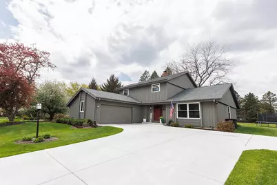 4  Cherrywood Ct, Racine, WI 53402 - Photo 1