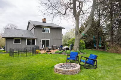 4  Cherrywood Ct, Racine, WI 53402 - Photo 5
