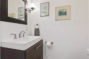6419 N Lake Dr, Fox Point, WI 53217 - Photo 11