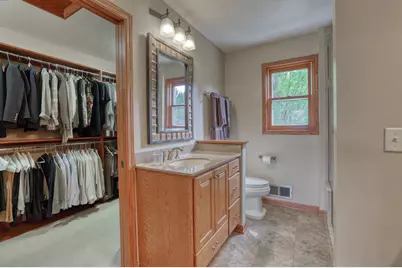 N58W24383  Clover Dr, Sussex, WI 53089 - Photo 25