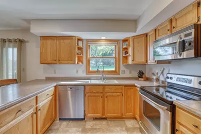 N58W24383  Clover Dr, Sussex, WI 53089 - Photo 11