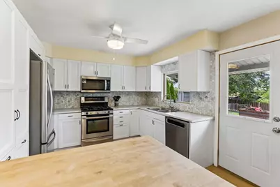 409 S Jefferson St, Verona, WI 53593 - Photo 9