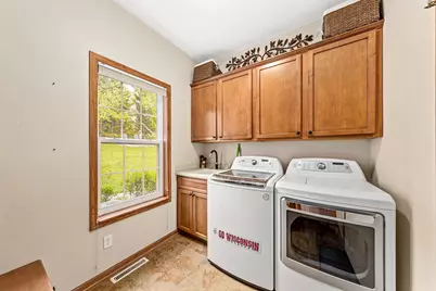 2966  Gateway Ave, Hartford, WI 53027 - Photo 19
