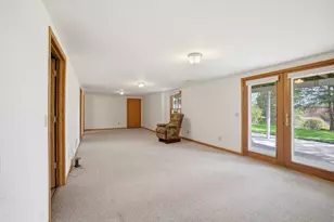 211 Erin Ct, West Bend, WI 53095 - Photo 33