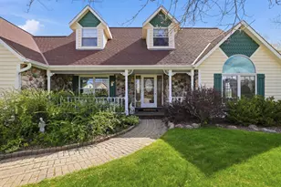 211 Erin Ct, West Bend, WI 53095 - Photo 43