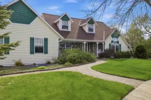 211 Erin Ct, West Bend, WI 53095 - Photo 45