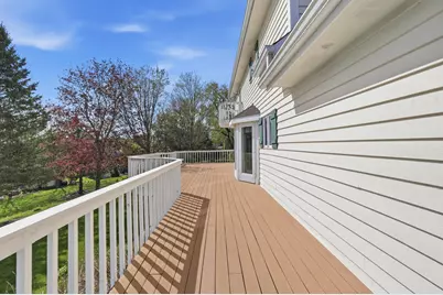211  Erin Ct, West Bend, WI 53095 - Photo 37