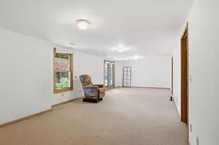 211 Erin Ct, West Bend, WI 53095 - Photo 33