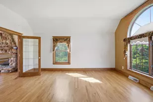 211 Erin Ct, West Bend, WI 53095 - Photo 13
