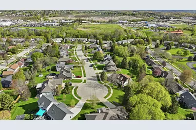 211  Erin Ct, West Bend, WI 53095 - Photo 53