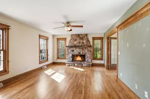 211 Erin Ct, West Bend, WI 53095 - Photo 11