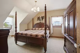 211 Erin Ct, West Bend, WI 53095 - Photo 23