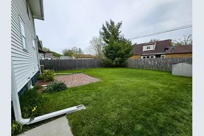 2101  74th St, Kenosha, WI 53143 - Photo 27